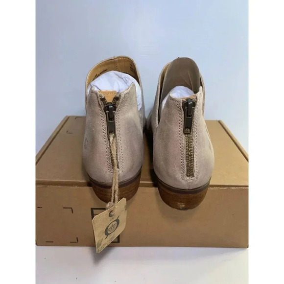 .547 Born Tora Green, Medium Width, US 9.5 Womens - Picture 6 of 6